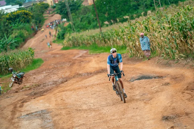 jair hoogland klakske op en gaan race-around-rwanda-2026-james-busby-images-195-groot