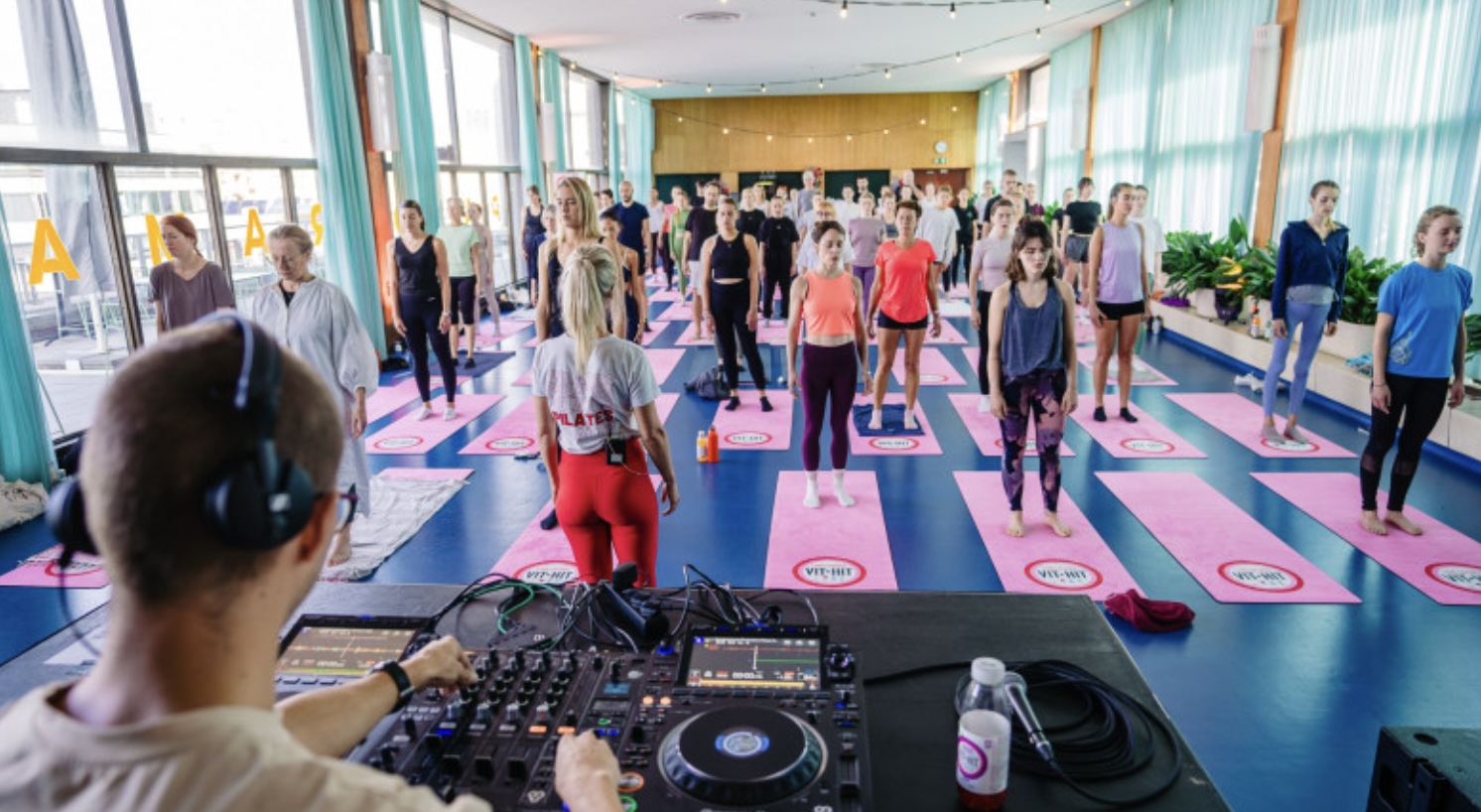 plug & flow well being klub kanaal30